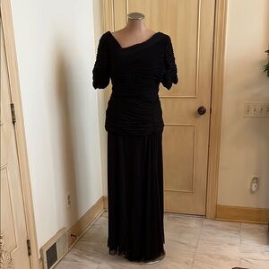 MOSHITA NWT Asymmetric Neckline Sht. SLV Ruched Bodice MOB Black Evening Gown 12